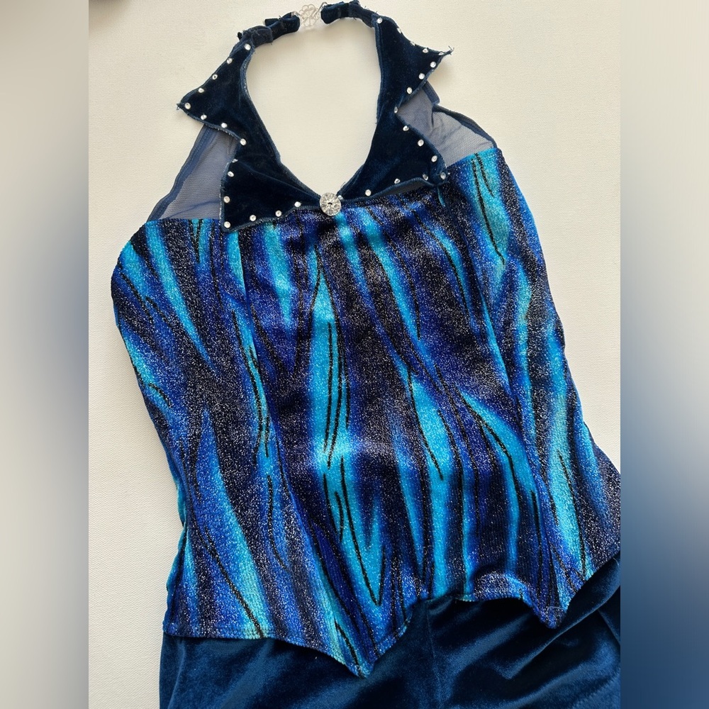 Figure Skating/Dance Wear - Halter Short One Piece-Blue-Scrunchie- Size 12 (Est) - Picture 4 of 11
